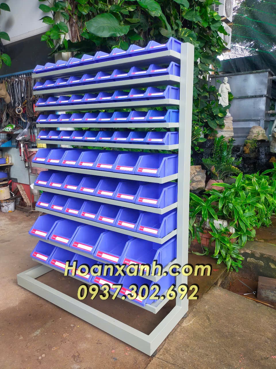 Kệ dụng cụ