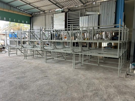 xưởng sơn tĩnh điện