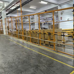 Lan can lối đi trong nhà máy