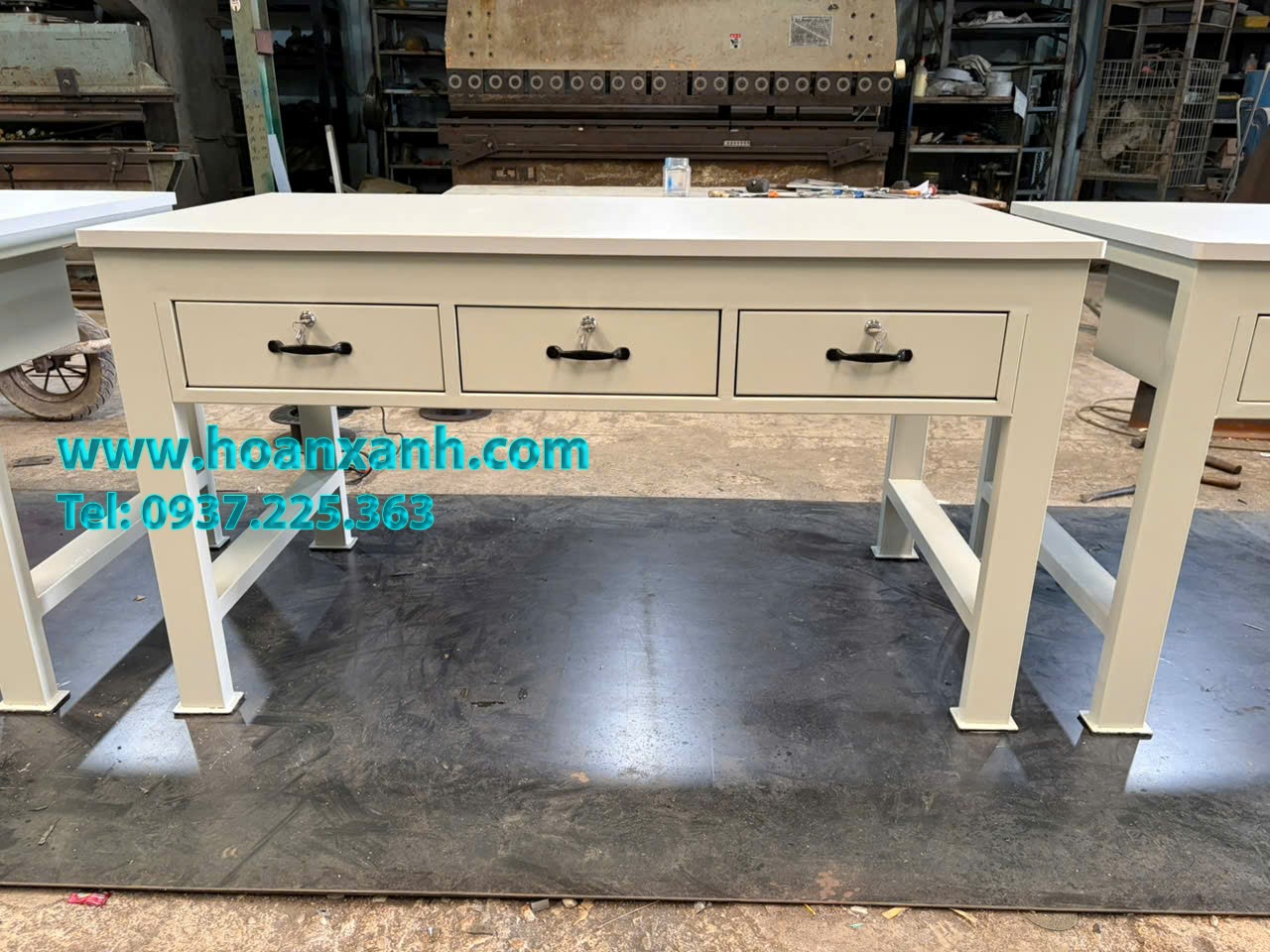 Bàn nguội cơ khí VT-B25 , Bàn nguội ngăn kéo