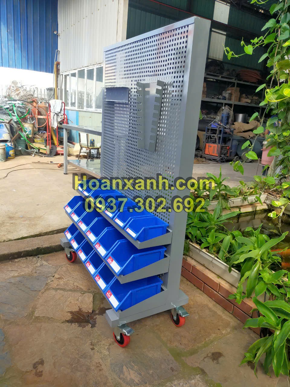 Bảng treo dụng cụ kết hợp kệ dụng cụ