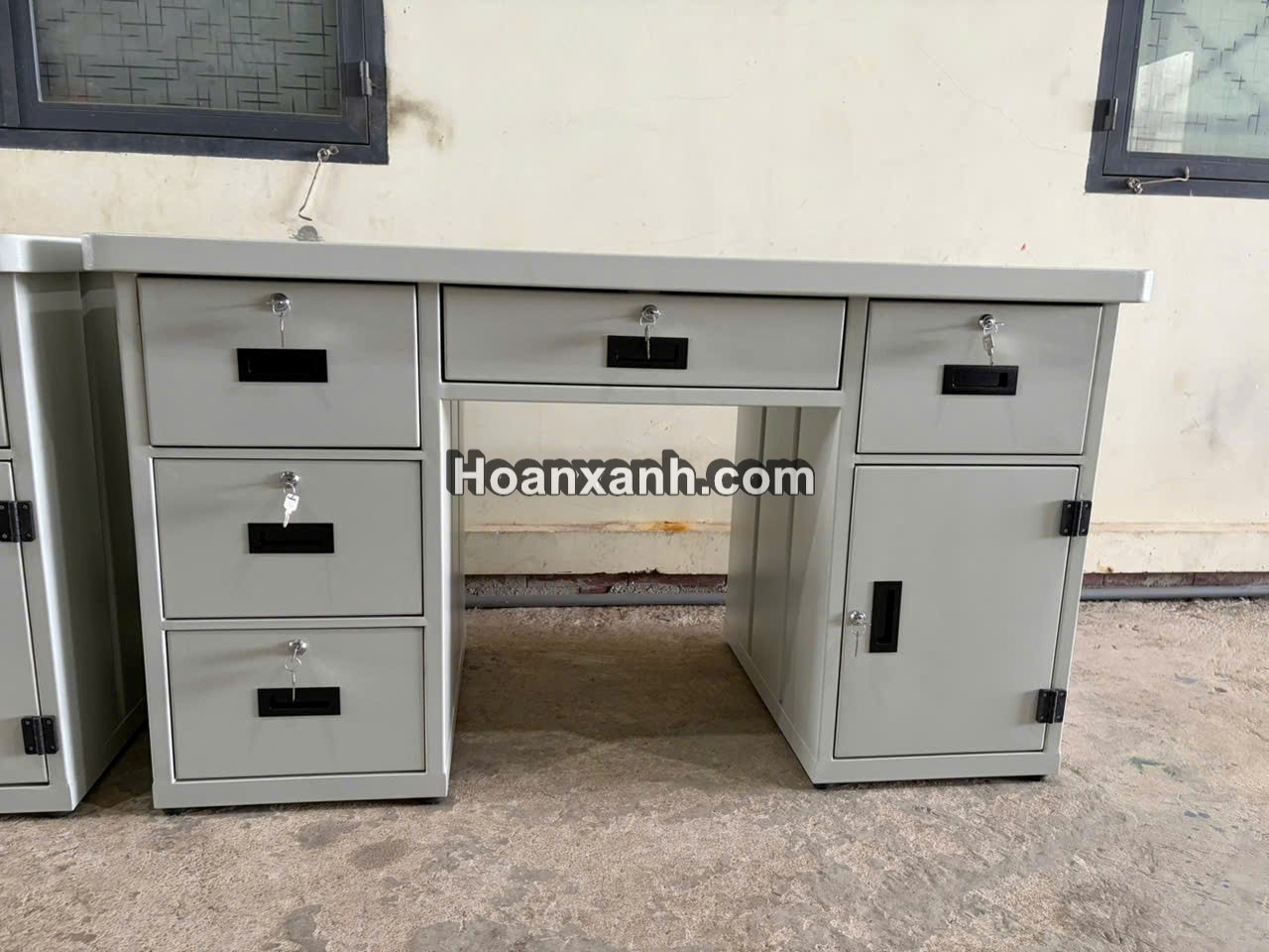 bàn làm việc