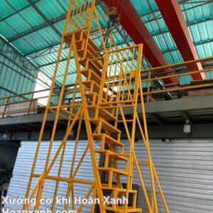 Cầu thang nhà xưởng
